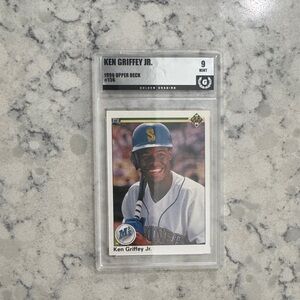 Vintage Upper Deck Graded Baseball Card — Blue/White